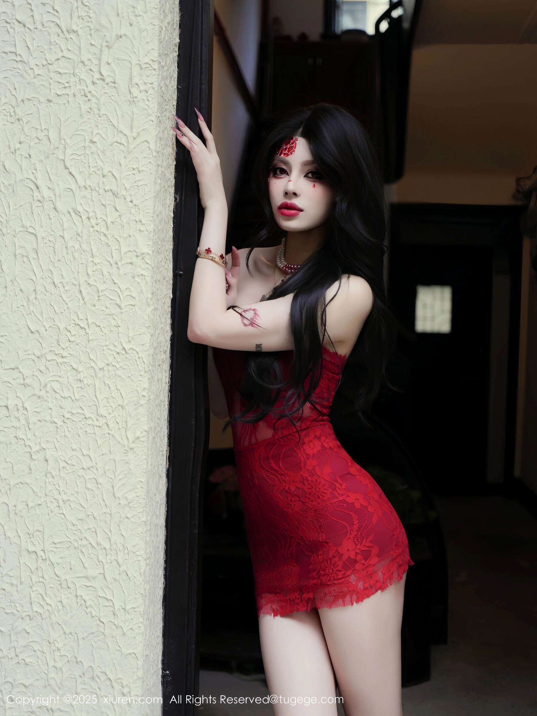 四月月-[XiuRen秀人网] 四月月 Vol.11032